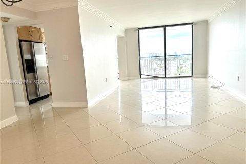 Купить кондоминиум в Санни-Айлс-Бич, Флорида 2 спальни, 140м2, № 2043849 - фото 3