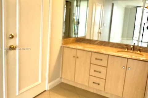 Купить кондоминиум в Санни-Айлс-Бич, Флорида 2 спальни, 140м2, № 2043849 - фото 17