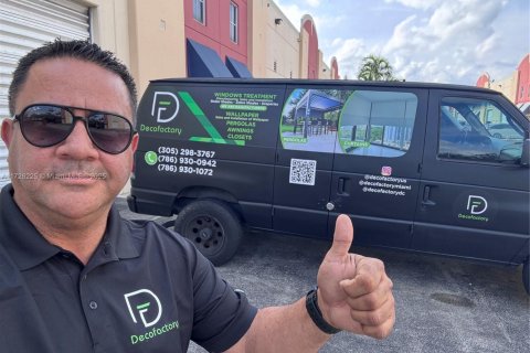 Propiedad comercial en venta en Miami, Florida № 1985007 - foto 8