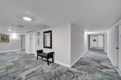 Copropriété à louer à Hallandale Beach, Floride: 1 chambre, 77.67 m2 № 1940502 - photo 26