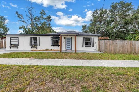 Villa ou maison à vendre à Tampa, Floride: 4 chambres, 125.6 m2 № 1688405 - photo 1