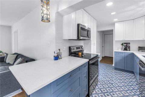 Villa ou maison à vendre à Tampa, Floride: 4 chambres, 125.6 m2 № 1688405 - photo 3