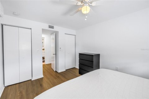 Villa ou maison à vendre à Tampa, Floride: 4 chambres, 125.6 m2 № 1688405 - photo 16