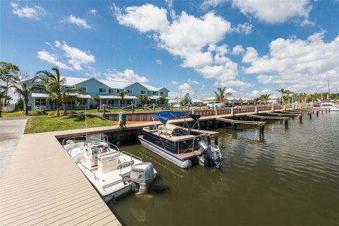 Condo in Merrit Island, Florida, 3 bedrooms  № 1356541 - photo 14