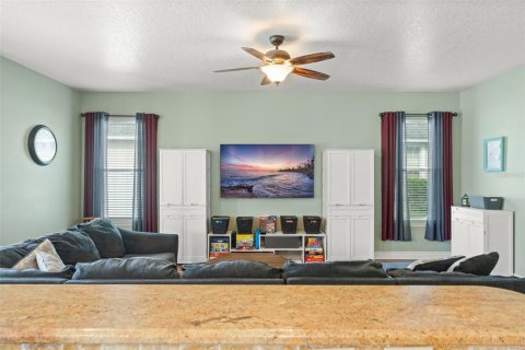 Casa en venta en Orlando, Florida, 4 dormitorios, 279.64 m2 № 1915365 - foto 15