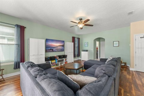 Casa en venta en Orlando, Florida, 4 dormitorios, 279.64 m2 № 1915365 - foto 19