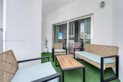 Condominio en alquiler en Miami, Florida, 2 dormitorios, 72.19 m2 № 2012325 - foto 20