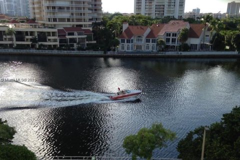 Copropriété à vendre à Sunny Isles Beach, Floride: 1 chambre, 93.37 m2 № 1709523 - photo 17