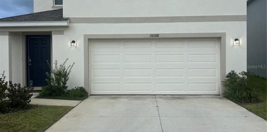 Casa en Dade City, Florida 4 dormitorios, 220.46 m2 № 1850018