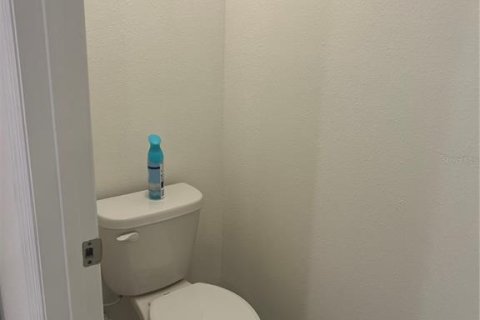 Casa en alquiler en Dade City, Florida, 4 dormitorios, 220.46 m2 № 1850018 - foto 13