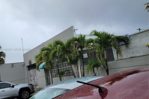 Propiedad comercial en Fort Lauderdale, Florida № 2057264