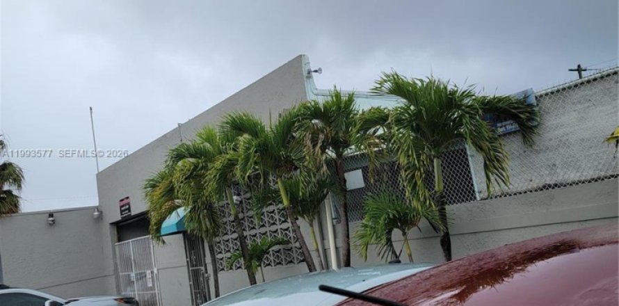 Propiedad comercial en Fort Lauderdale, Florida № 2057264
