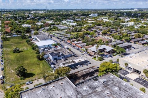 Propiedad comercial en venta en Fort Lauderdale, Florida № 2057264 - foto 19