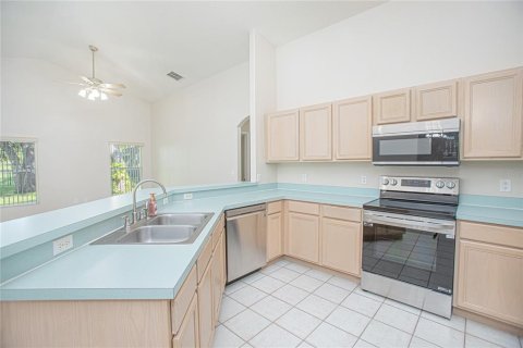 Casa en venta en Kissimmee, Florida, 3 dormitorios, 156.08 m2 № 1853877 - foto 12