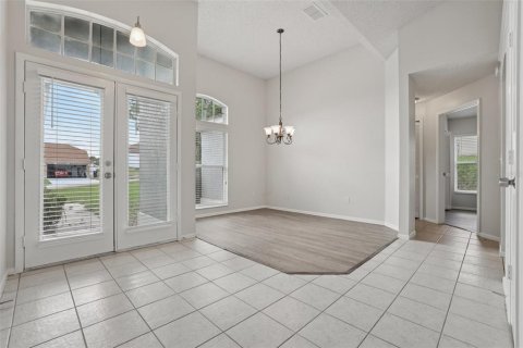 House in Orlando, Florida 3 bedrooms, 162.95 sq.m. № 1793890 - photo 4
