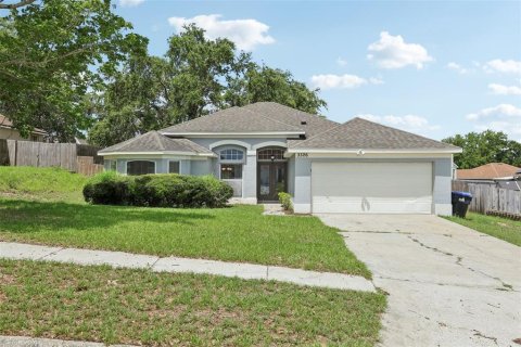 House in Orlando, Florida 3 bedrooms, 162.95 sq.m. № 1793890 - photo 1