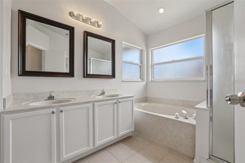 House in Orlando, Florida 3 bedrooms, 162.95 sq.m. № 1793890 - photo 26