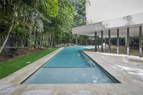 House in Miami Beach, Florida 5 bedrooms, 524.15 sq.m. № 1775882 - photo 23