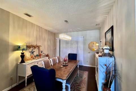 Villa ou maison à vendre à New Port Richey, Floride: 3 chambres, 187.94 m2 № 1853263 - photo 11