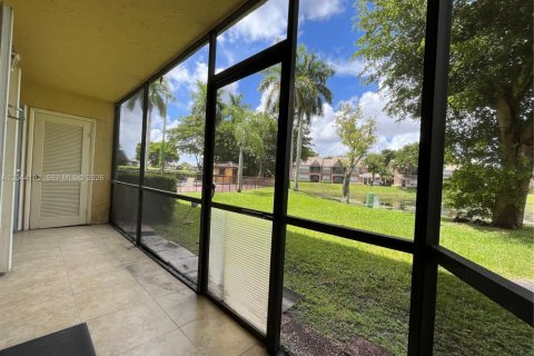Condo in Coral Springs, Florida, 3 bedrooms  № 2178305 - photo 8