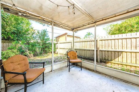 House in Holiday, Florida 3 bedrooms, 96.62 sq.m. № 1583478 - photo 23