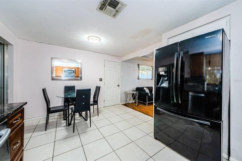 House in Holiday, Florida 3 bedrooms, 96.62 sq.m. № 1583478 - photo 14