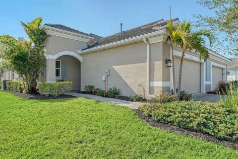 Villa ou maison à vendre à Sarasota, Floride: 2 chambres, 146.69 m2 № 1866653 - photo 3