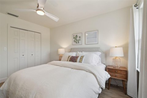 Adosado en venta en Tampa, Florida, 3 dormitorios, 167.22 m2 № 1850959 - foto 26