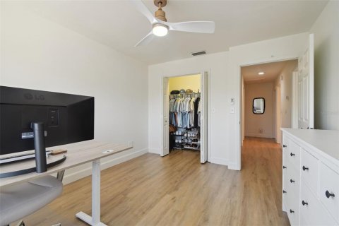 Adosado en venta en Tampa, Florida, 3 dormitorios, 167.22 m2 № 1850959 - foto 23