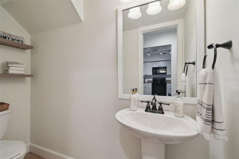 Adosado en venta en Tampa, Florida, 3 dormitorios, 167.22 m2 № 1850959 - foto 16