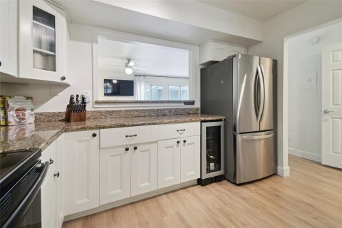 Adosado en venta en Tampa, Florida, 3 dormitorios, 167.22 m2 № 1850959 - foto 12