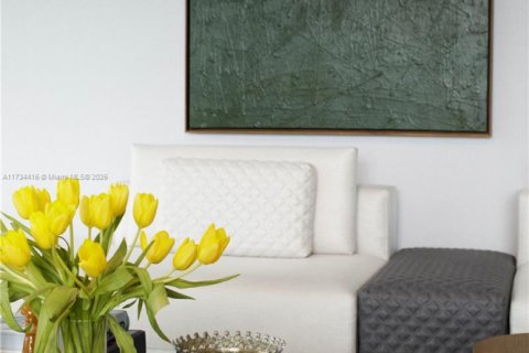 Купить кондоминиум в Майами, Флорида 2 спальни, 157.93м2, № 1956964 - фото 7