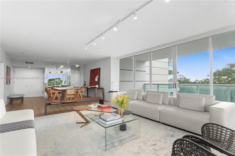 Купить кондоминиум в Майами, Флорида 2 спальни, 157.93м2, № 1956964 - фото 6