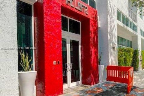 Condo in Miami, Florida, 2 bedrooms  № 2185875