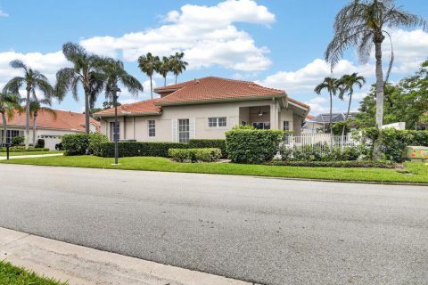 Townhouse in Palm Beach Gardens, Florida 3 bedrooms, 136.66 sq.m. № 2088158 - photo 5