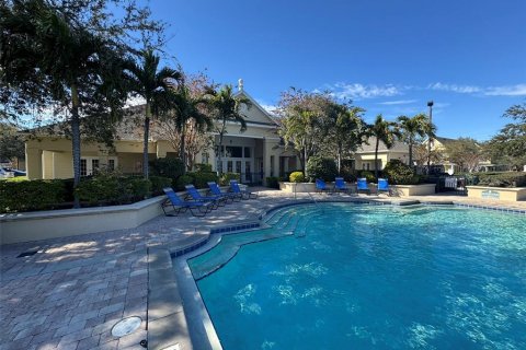Condo in Kissimmee, Florida, 3 bedrooms  № 2233258 - photo 16