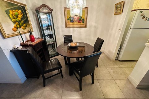 Condominio en venta en Hollywood, Florida, 1 dormitorio, 66.89 m2 № 1818206 - foto 9