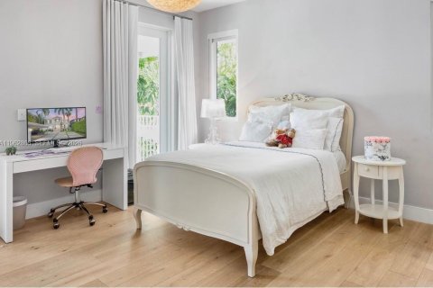 Casa en alquiler en Miami, Florida, 4 dormitorios, 369.57 m2 № 2026290 - foto 21