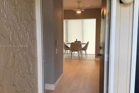 Condominio en alquiler en Oakland Park, Florida, 2 dormitorios, 63.55 m2 № 2034004 - foto 12