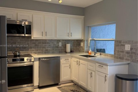 Condominio en alquiler en Oakland Park, Florida, 2 dormitorios, 63.55 m2 № 2034004 - foto 5