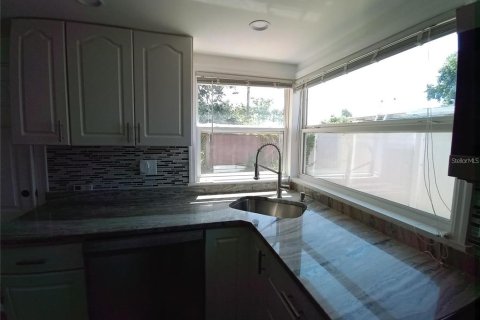 Villa ou maison à vendre à South Pasadena, Floride: 2 chambres, 105.91 m2 № 1642545 - photo 20