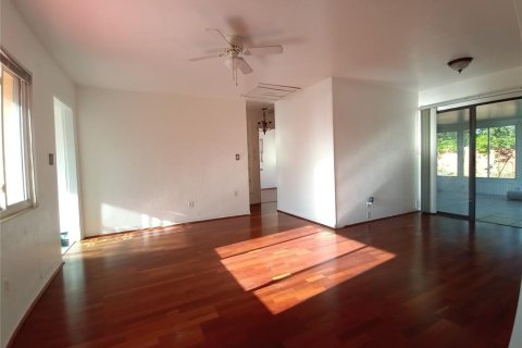 Villa ou maison à vendre à South Pasadena, Floride: 2 chambres, 105.91 m2 № 1642545 - photo 16