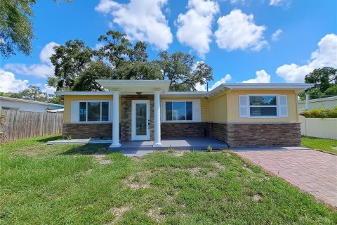 Villa ou maison à vendre à South Pasadena, Floride: 2 chambres, 105.91 m2 № 1642545 - photo 5
