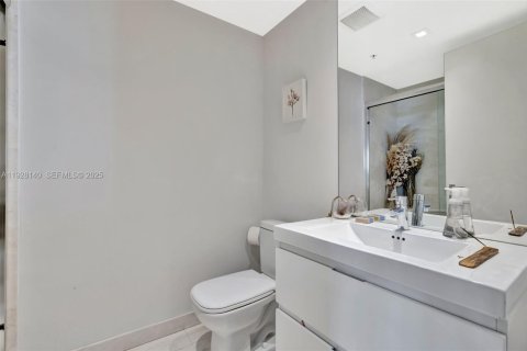 Снять в аренду кондоминиум в Норт-Майами-Бич, Флорида 2 спальни, 162.58м2, № 1988287 - фото 19