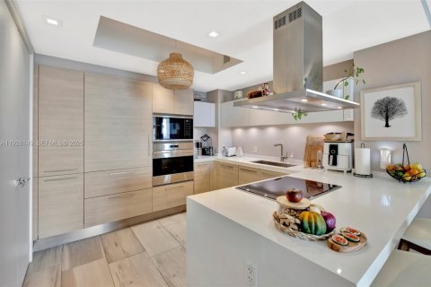 Снять в аренду кондоминиум в Норт-Майами-Бич, Флорида 2 спальни, 162.58м2, № 1988287 - фото 9