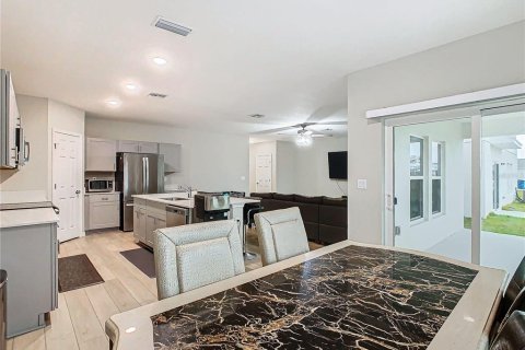 Villa ou maison à vendre à Haines City, Floride: 5 chambres, 279.73 m2 № 1542213 - photo 21