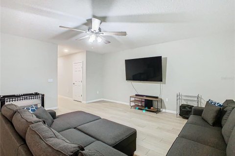 Villa ou maison à vendre à Haines City, Floride: 5 chambres, 279.73 m2 № 1542213 - photo 9