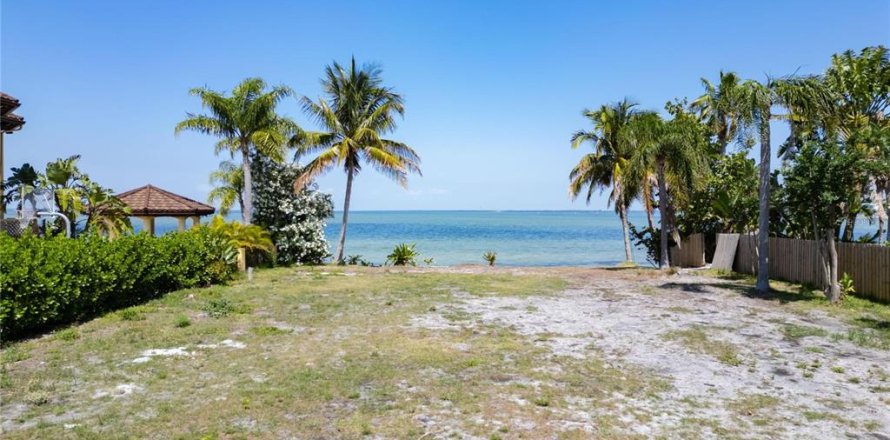 Terreno en Apollo Beach, Florida № 1139580