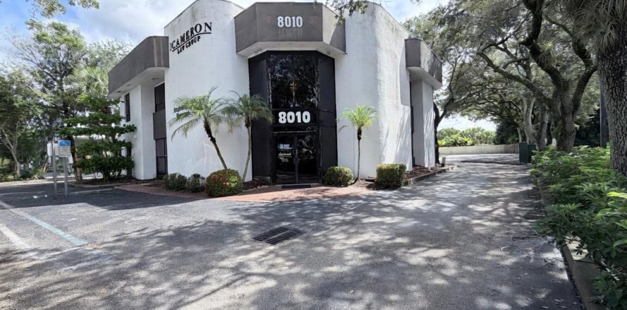 Immobilier commercial à Tamarac, Floride № 2346082