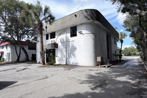 Immobilier commercial à vendre à Tamarac, Floride № 2346082 - photo 3